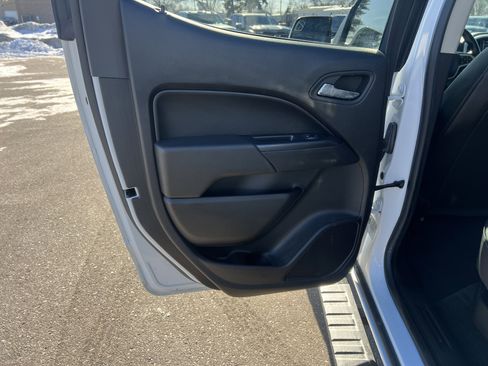 Used 2018 Chevrolet Colorado ZR2 image 11