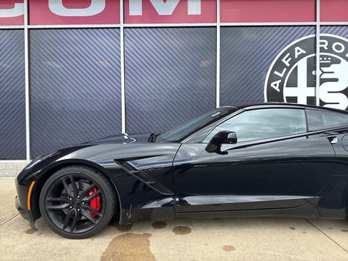 Used 2016 Chevrolet Corvette Stingray Coupe w/ 3LT Preferred Equipment Group RWD image 21