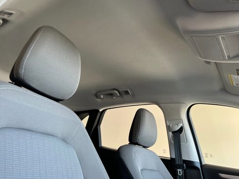 Used 2022 Ford Escape S image 17