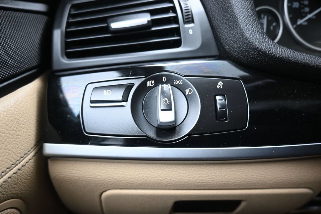 Used 2017 BMW X3 sDrive28i RWD image 25