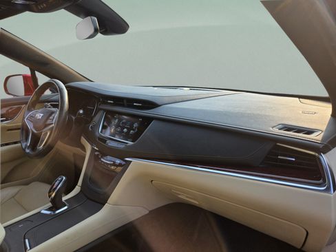 Used 2019 Cadillac XT5 Luxury FWD image 27