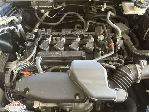 Used 2025 Honda CR-V EX-L image 12