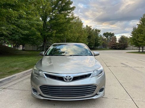 Used 2015 Toyota Avalon XLE image 7