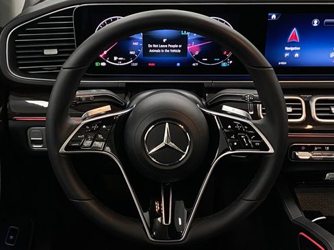 Certified 2025 Mercedes-Benz GLE 350 4MATIC image 16