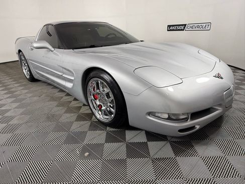 Used 1997 Chevrolet Corvette Coupe w/ Roof Pkg RWD image 8