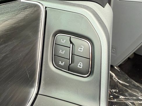 New 2025 Ford F150 Lariat w/ Equipment Group 501A Mid image 37