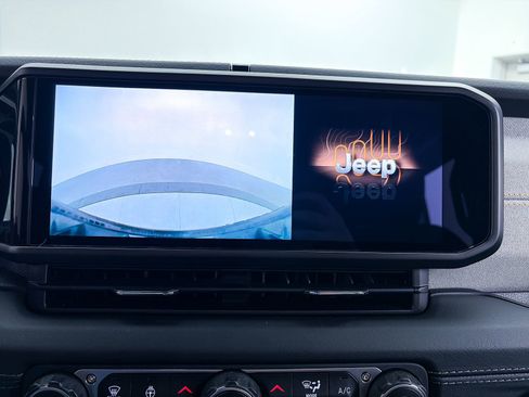 Used 2024 Jeep Wrangler Unlimited Sahara w/ Safety Group image 6