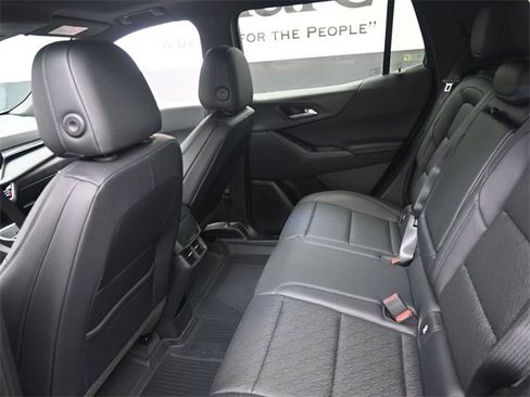 New 2026 Chevrolet Equinox LT image 9