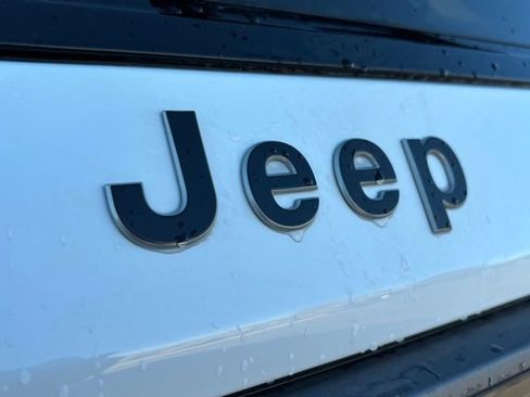 New 2026 Jeep Grand Wagoneer Limited w/ Premium Group II AWD/4WD image 18