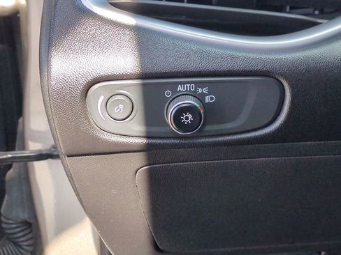Used 2025 Chevrolet Malibu LT FWD image 23