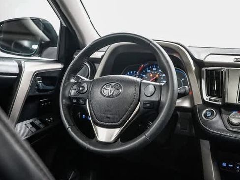 Used 2014 Toyota RAV4 Limited w/ Technology Package image 15