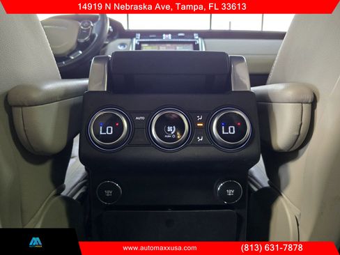 Used 2018 Land Rover Discovery HSE image 33