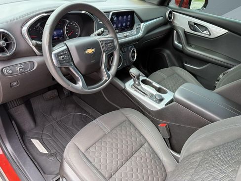 Used 2022 Chevrolet Blazer LT FWD image 4
