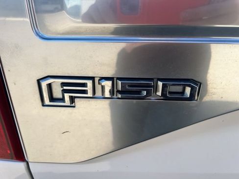 Used 2015 Ford F150 King Ranch w/ Equipment Group 601A Luxury AWD/4WD image 42