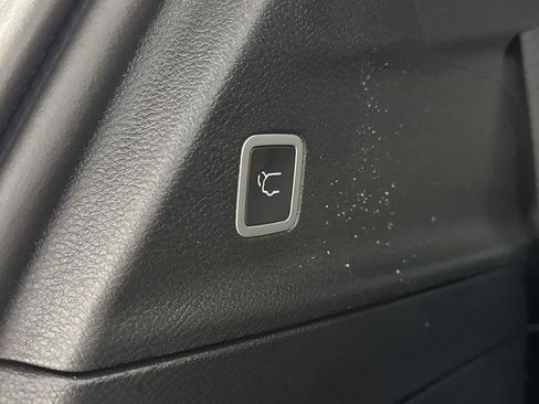 New 2026 Chrysler Pacifica Select w/ S Appearance Package image 14