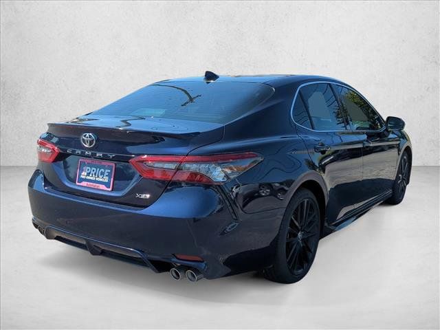Used 2021 Toyota Camry XSE FWD image 5