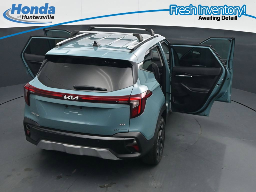 Used 2025 Kia Seltos EX AWD/4WD image 42