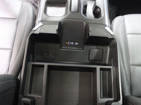 Used 2024 Chevrolet Silverado 1500 LTZ w/ LTZ Premium Package AWD/4WD image 35