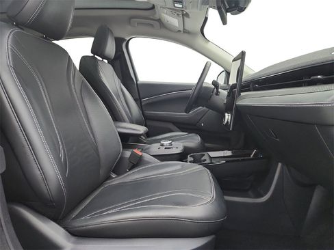Used 2021 Ford Mustang Mach-E Premium image 29