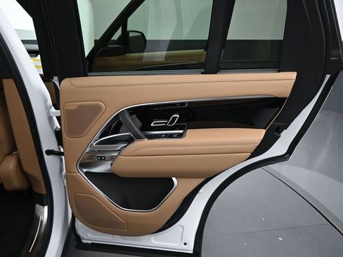 New 2026 Land Rover Range Rover SE AWD/4WD image 12