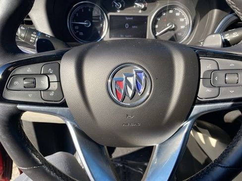 Used 2023 Buick Enclave Essence image 32