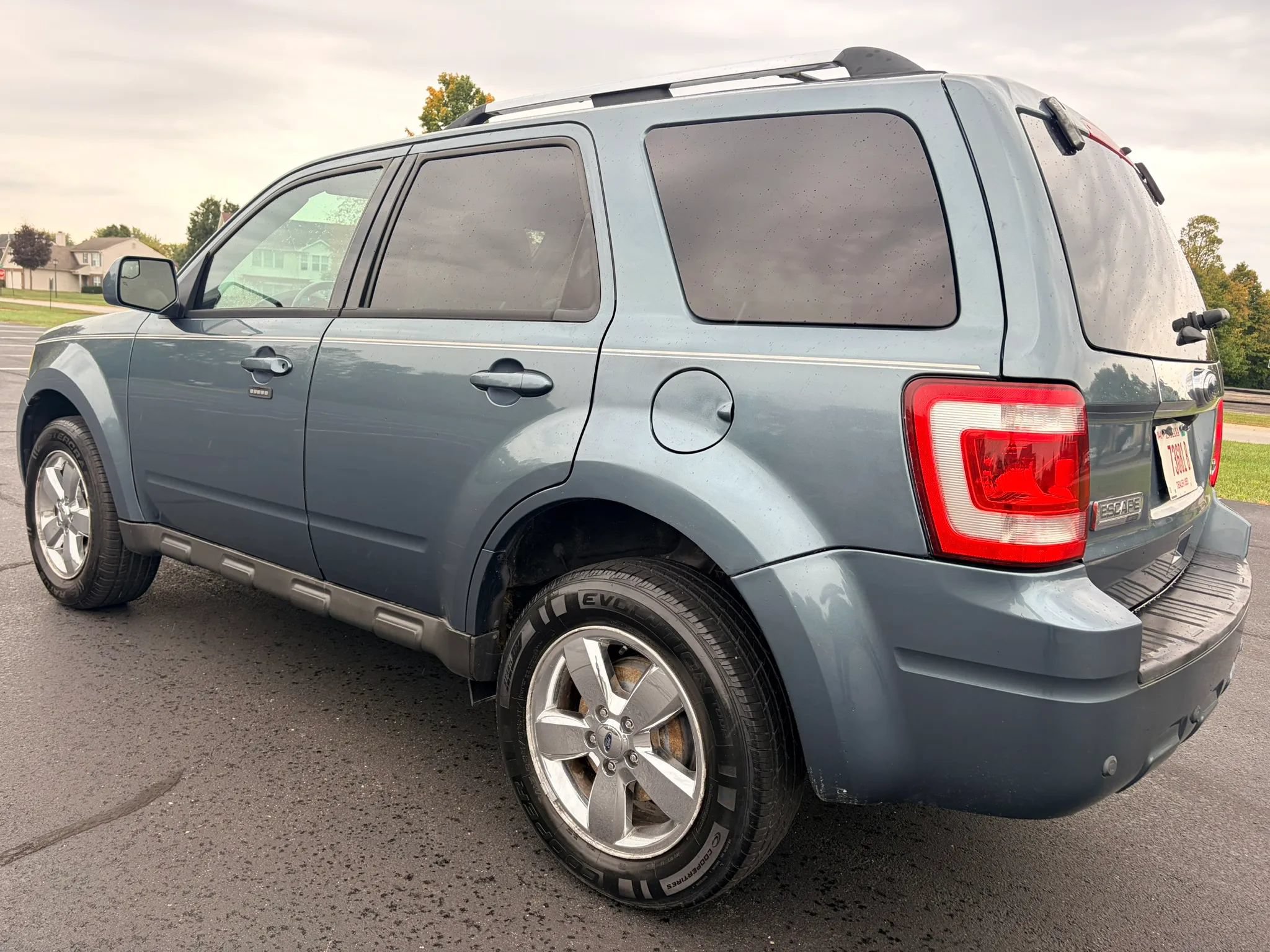 Used 2012 Ford Escape Limited FWD image 3
