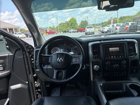Used 2016 RAM 1500 Sport w/ Black Ram 1500 Sport Group AWD/4WD image 17