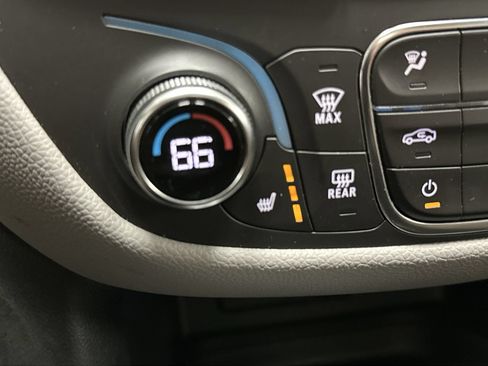 Used 2019 Chevrolet Equinox LT w/ LT True North Edition AWD/4WD image 41