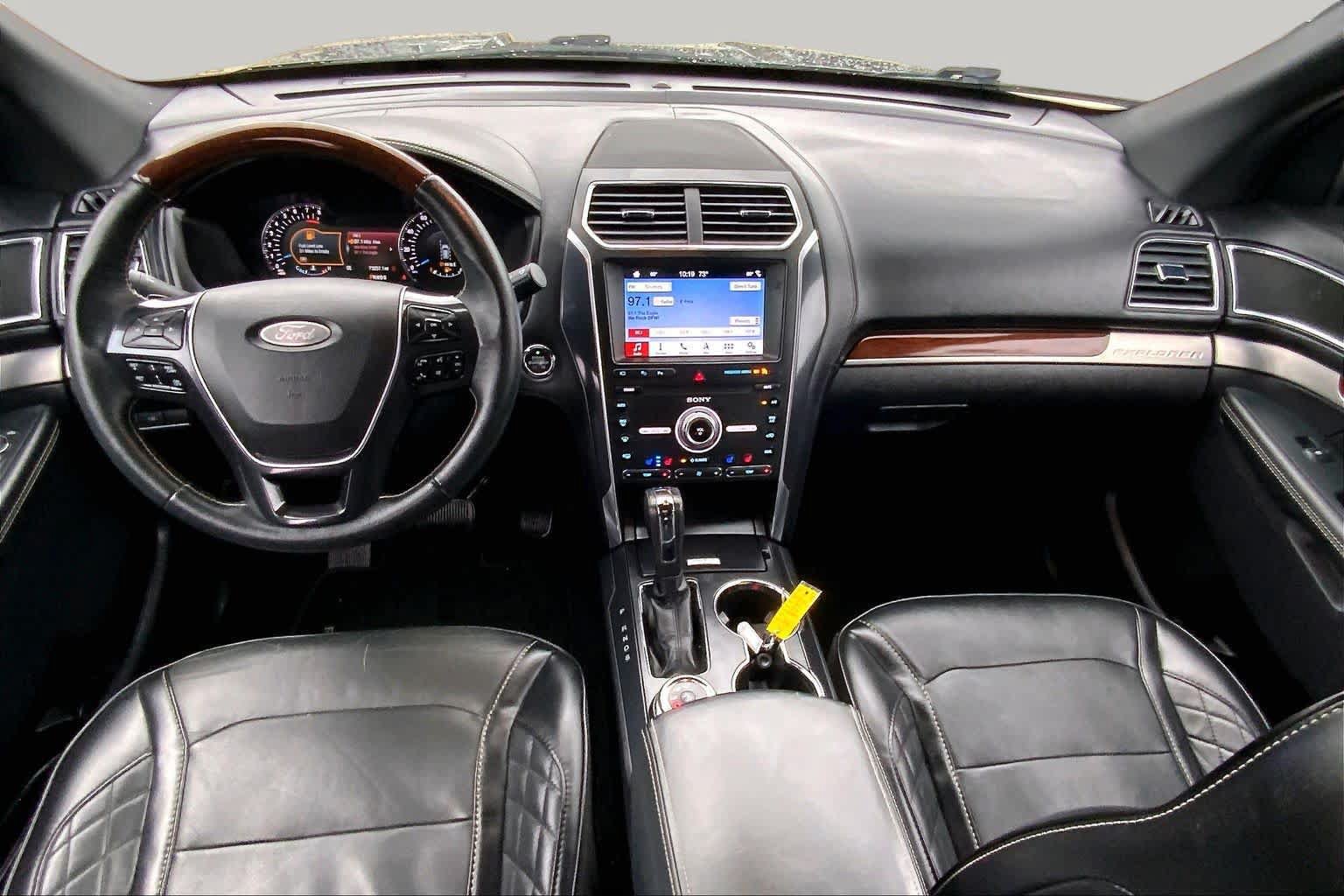 Used 2019 Ford Explorer Platinum AWD/4WD image 16