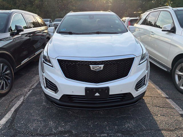Used 2023 Cadillac XT5 Sportv w/ Technology Package AWD/4WD image 2