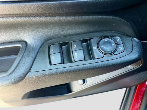 Used 2023 Chevrolet Equinox LT FWD image 17