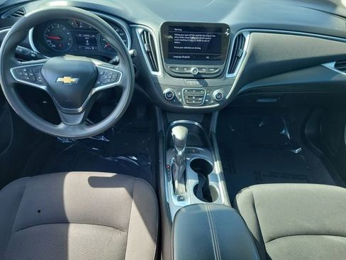 Used 2024 Chevrolet Malibu LT FWD image 16