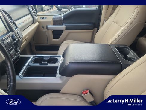 Used 2017 Ford F250 Lariat w/ Chrome Package AWD/4WD image 15