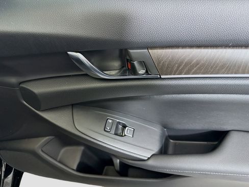 Used 2020 Honda Accord EX-L image 31