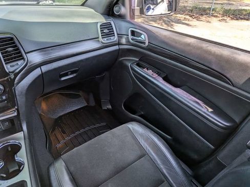 Used 2021 Jeep Grand Cherokee Laredo X RWD image 17