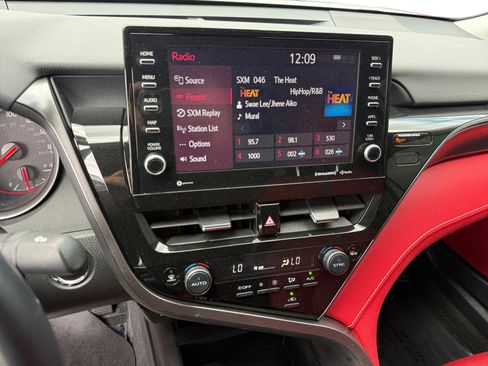 Used 2023 Toyota Camry XSE FWD image 12