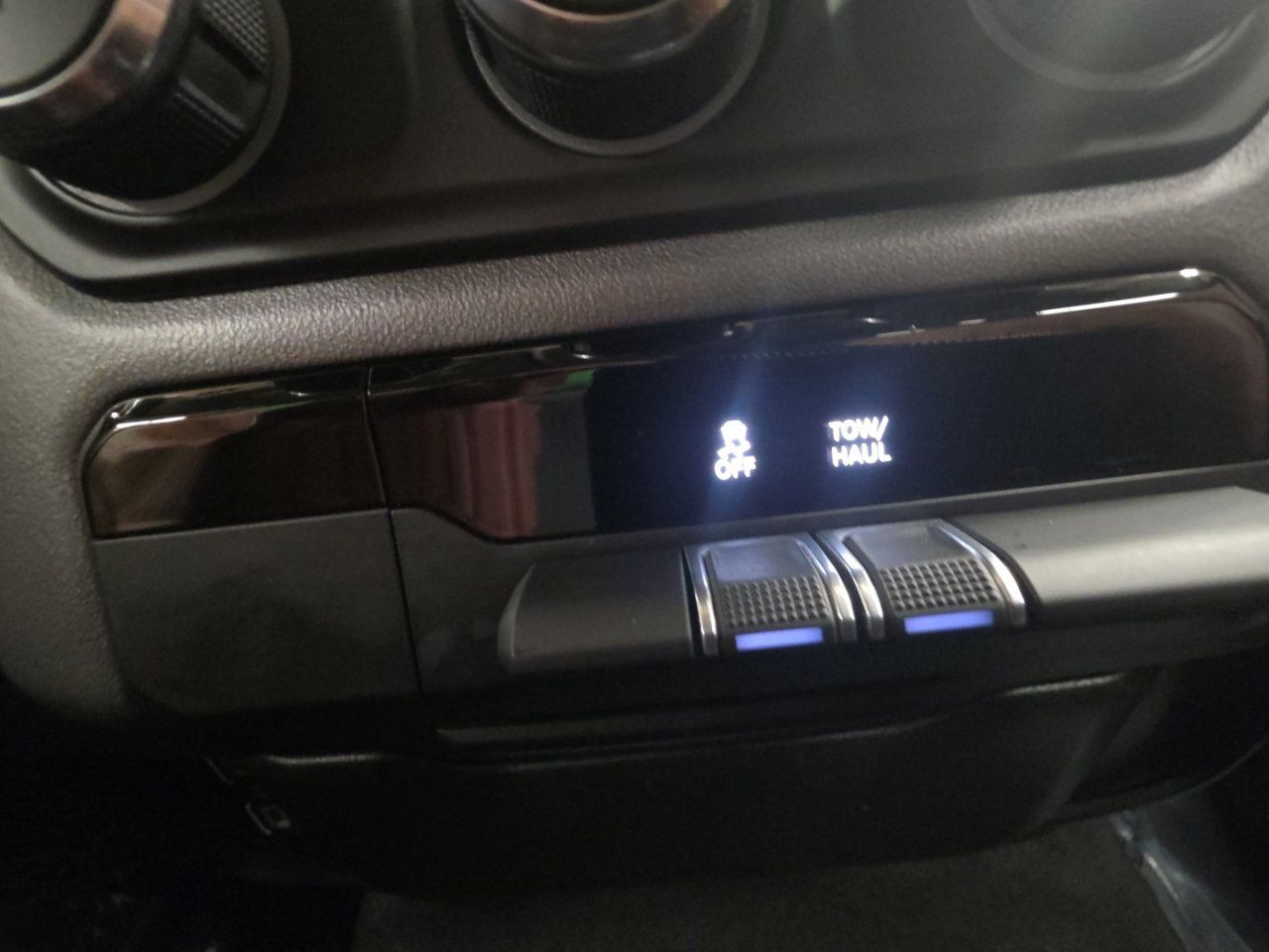Used 2020 RAM 1500 Big Horn RWD image 30