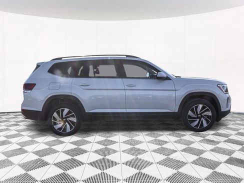 New 2026 Volkswagen Atlas SE image 13