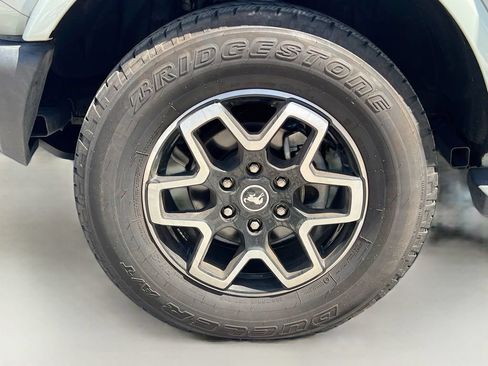 Used 2024 Ford Bronco Outer Banks AWD/4WD image 30