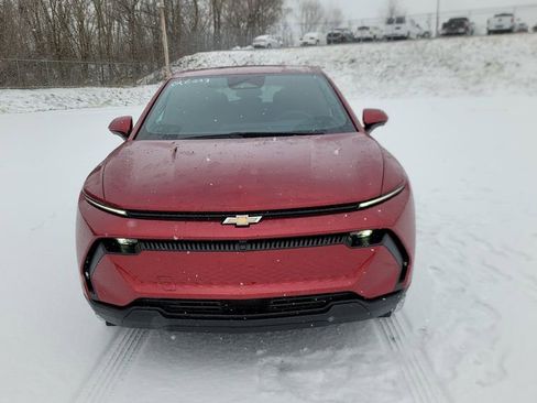 New 2026 Chevrolet Equinox EV LT image 4