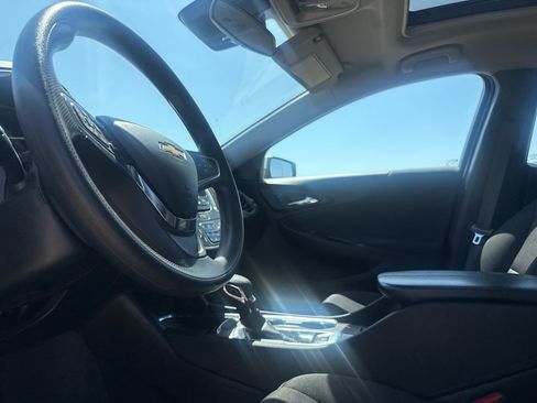 Used 2024 Chevrolet Malibu LT image 34