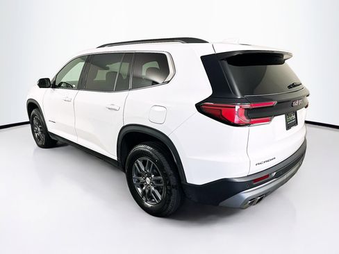 Used 2025 GMC Acadia Elevation image 5