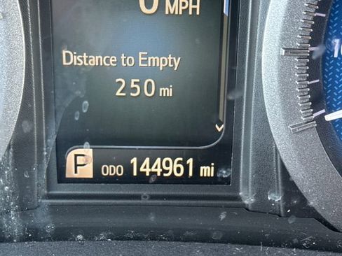 Used 2018 Toyota Sienna XLE image 19