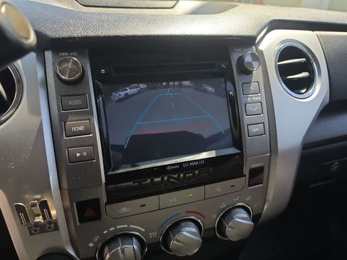 Used 2014 Toyota Tundra SR5 AWD/4WD image 17