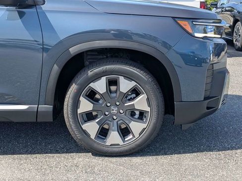 New 2026 Honda Pilot Touring image 11