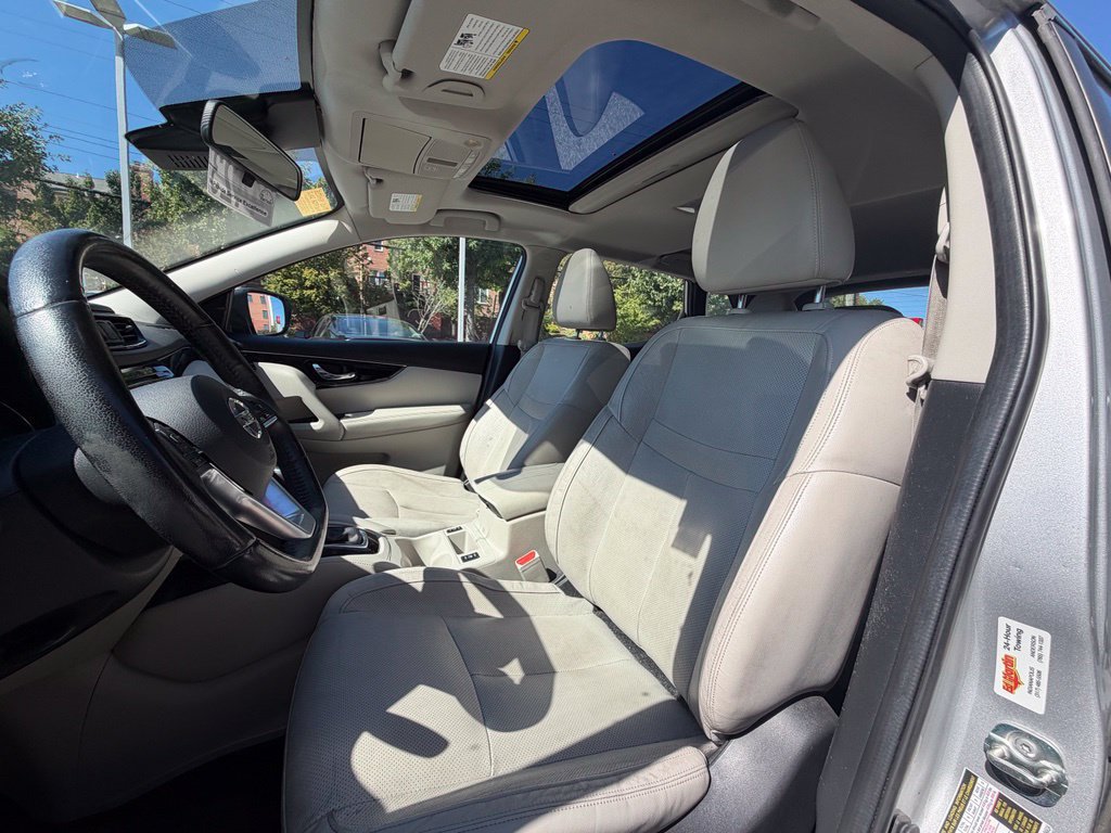 Used 2018 Nissan Rogue Sport SL w/ SL Premium Package AWD/4WD image 6
