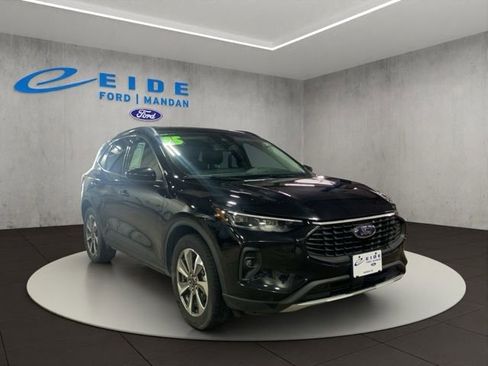 Used 2025 Ford Escape Platinum AWD/4WD image 1