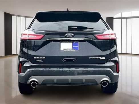 Used 2020 Ford Edge Titanium w/ Equipment Group 301A image 5