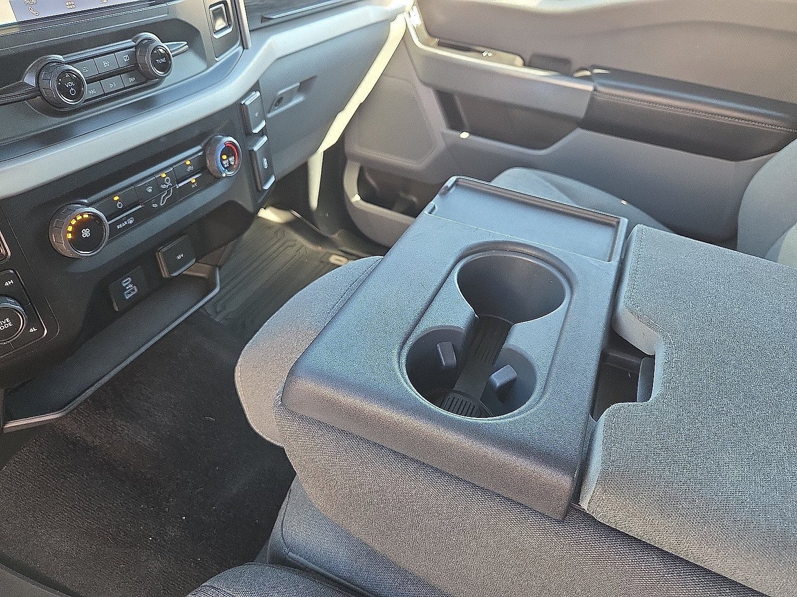 Used 2021 Ford F150 XLT AWD/4WD image 10