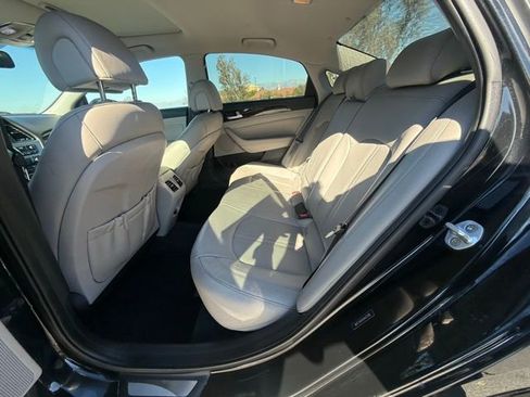 Used 2017 Hyundai Sonata Limited image 12